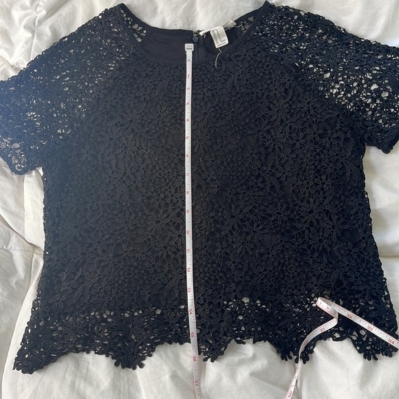 Forever 21 Women's Black Lace Top - Picture 4 of 6